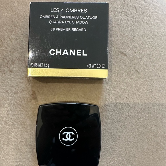 Chanel Les 4 Ombres Quadra Eye Shadow - 38 Premier Regard - Picture 5 of 8